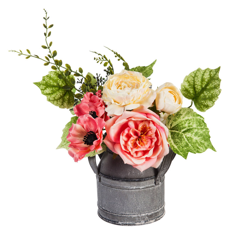 Anenome & pivoiness et les pots de fleurs dans un pot
