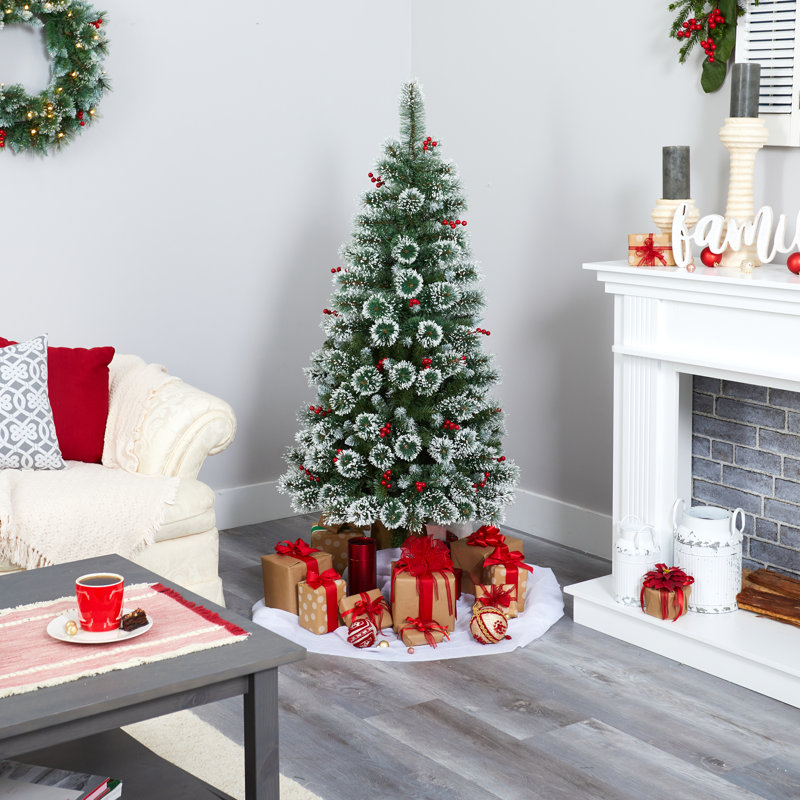 Lighted Artificial Christmas Tree, 5' H