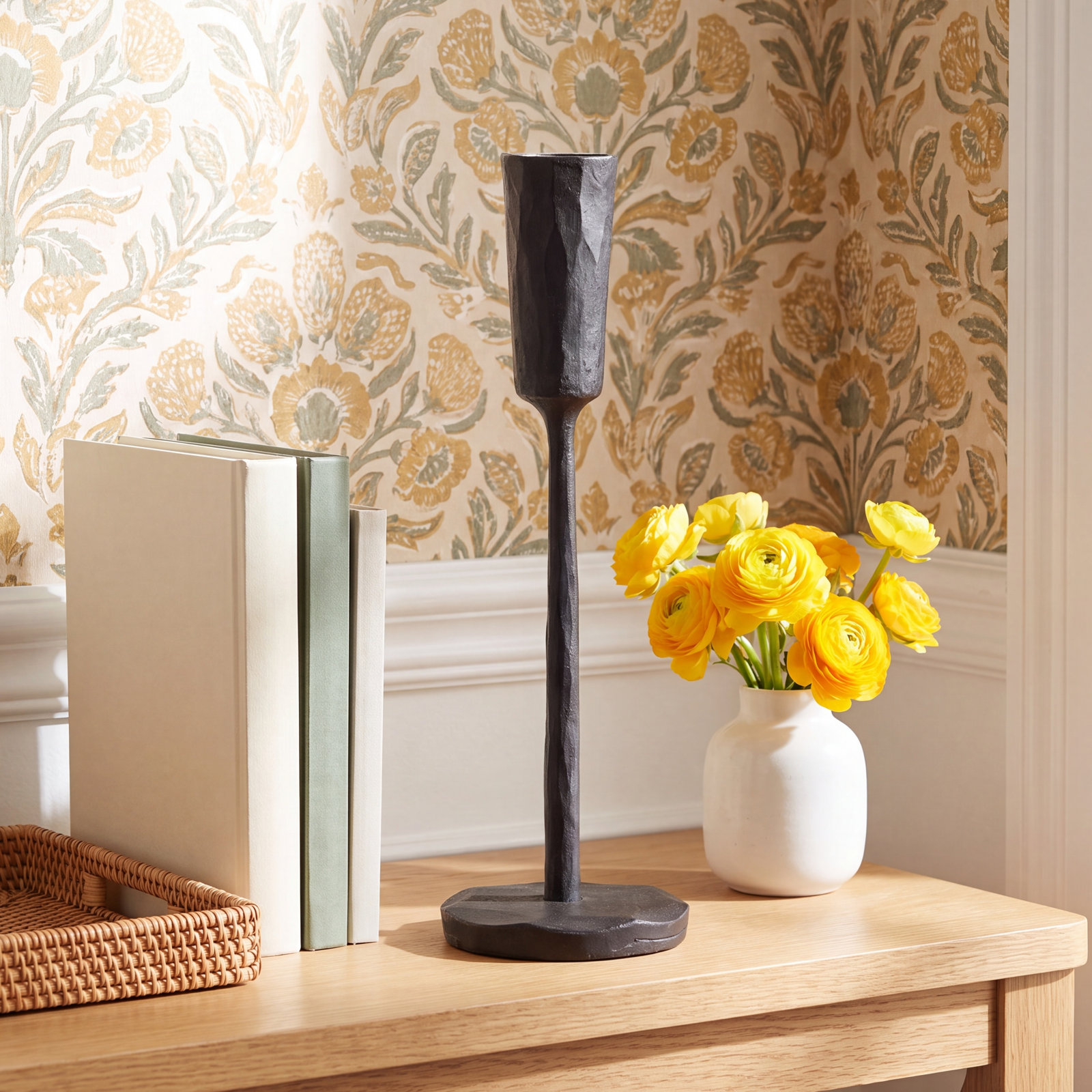 Amoy Metal Candlestick Holder, 8'' H X 2.5'' W X 2.5'' D