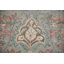 Tapis traditionnel gris à motif floral