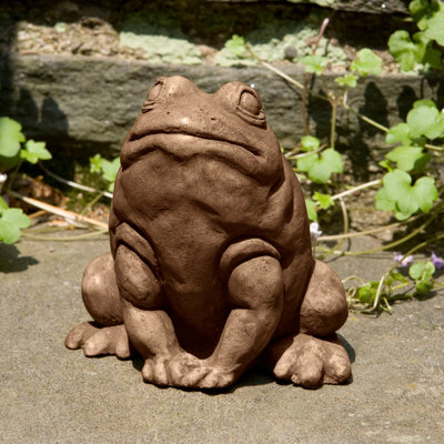 Jumper Statue