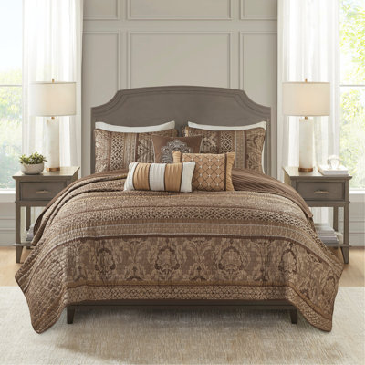 Ensemble de courtepointe 6 pièces jacquard avec coussins décoratifs brun / or