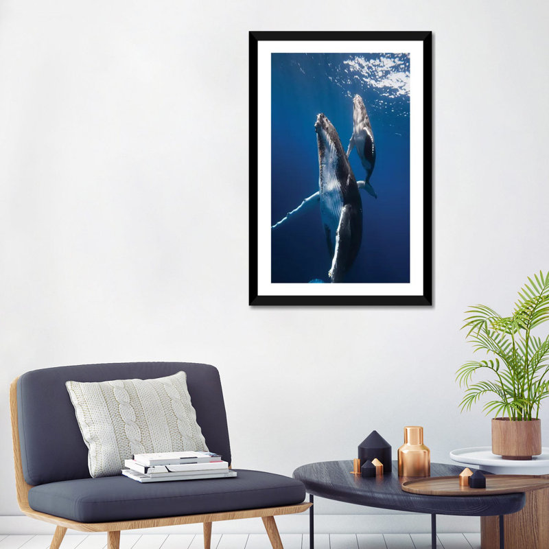 «Back to the Surface» par Barathieu Gabriel - reproduction de photo, H 32 po x l 24 po x P 1 po, Papier encadré noir, Blanc