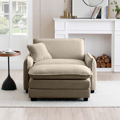 Canapé simple à assise profonde avec repose-pieds et coussin
