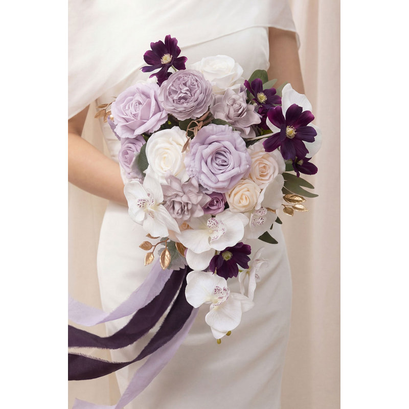 Bouquet de mariée cascade Ling's Moment, lilas et or, Lilas, crème et blanc