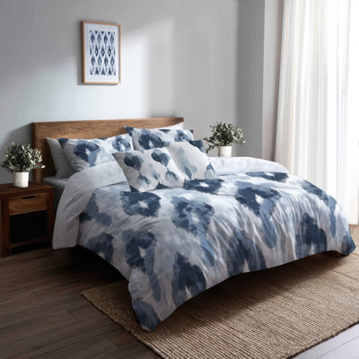 Modern Comforter Set 6 Pcs - Scandinavian Grey And White Mist Ikat Bedding And Throw Pillow Set