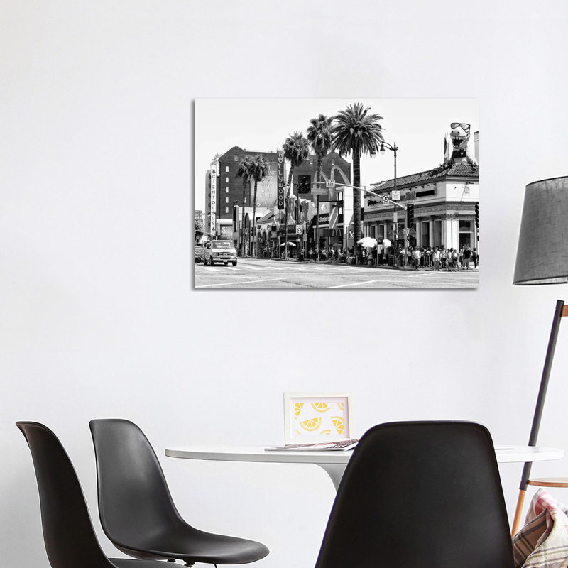 «Black California Series - Hollywood Highland» par Philippe Hugonnard - reproduction de photo sur toile tendue