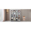 Grand lit escamotable mural avec portes de rangement spacieuses, idéal pour les petits espaces et la vie moderne.-472120762