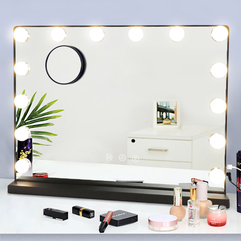 Miroir grossissant de maquillage / rasage Thatch 14/15 lumières, 17,32 po x 22,83 po, Noir
