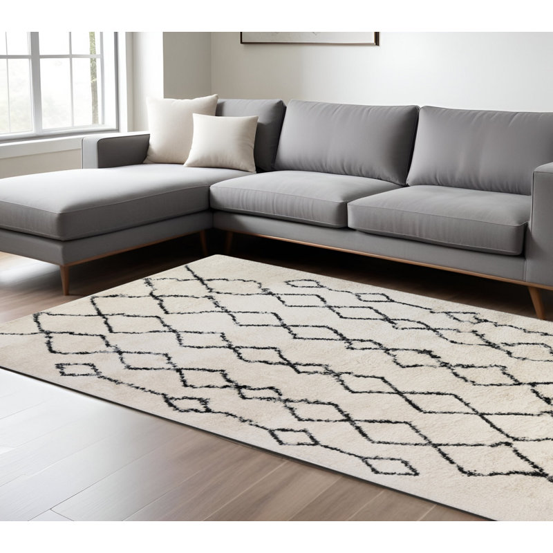 Tapis à poils longs noir et ivoire 8 pi x 12 pi