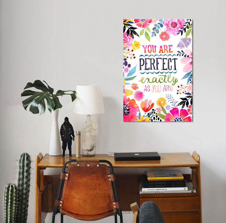 « perfect you is », art textuel sur toile tendue, H 26 po x l 18 po x P 1,5 po, Toile tendue, Pas de tapis