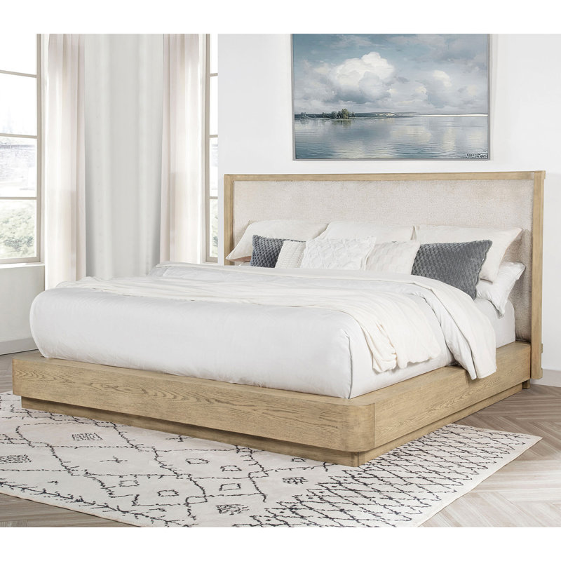 Grand lit côtier moderne avec finition en chêne beige, conception à oreilles, structure en peuplier et en bois d'ingénierie, tête de lit tapissier doux, lit d'une hauteur de 51,79 pouces, longueur solide de 73,5 pouces