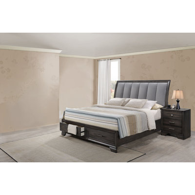 Rodericka 3-2_Natividad Storage Platform Bedroom Set
