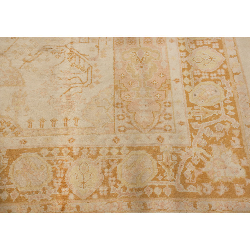 Hand Knotted Wool Oriental Area Rug