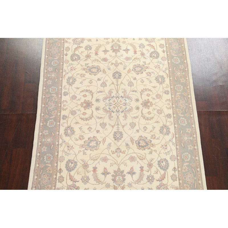 Tapis unique à motif floral Kashan ivoire / vert noué à la main 6 pi x 9 pi 2 po