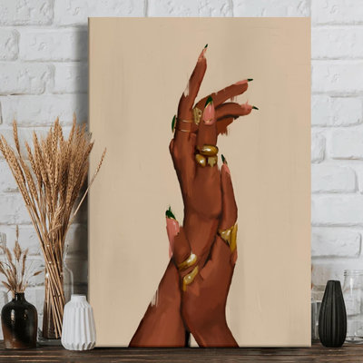 Mains ornées d'anneaux dorés et de clous peints, art mural sur toile - Peinture moderne - 1 po de profondeur - 24 po x 36 po