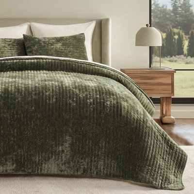 Luxe Velvet Channel Quilt Set