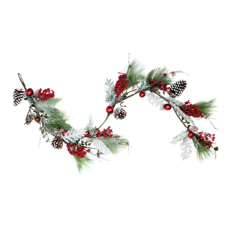 Guirlande de Noël Frosted and Flocked Berries - Non éclairée, 5,75 pi x 7 po