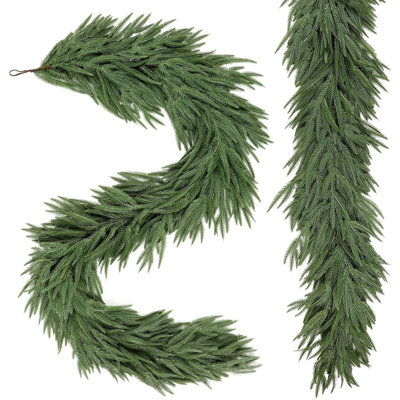Ensemble de guirlandes de pin artificiel Norfolk - vert - deux guirlandes de verdure 9 pi
