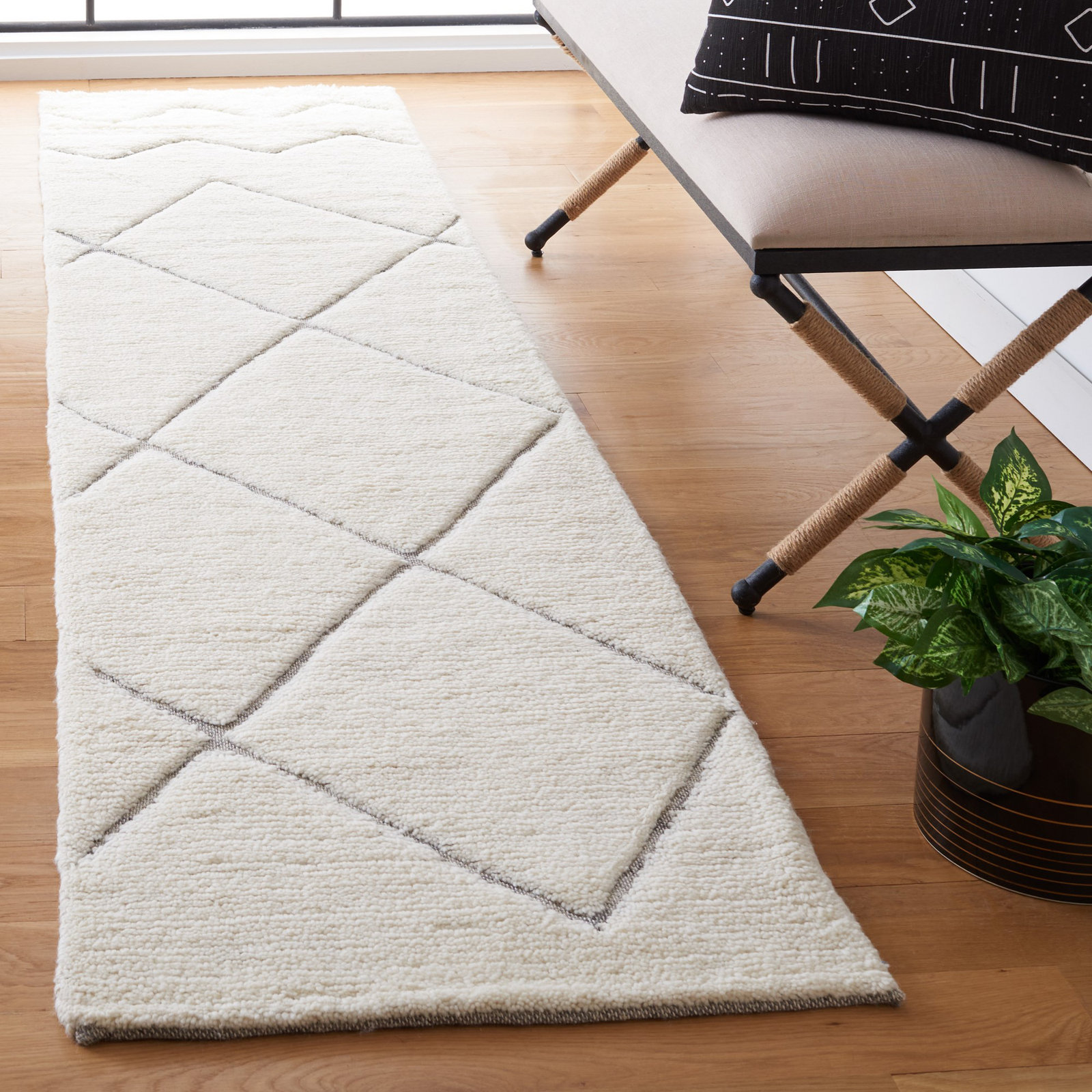 Henrie Ivory Gray Hand-Woven Geometric Rug, Runner 2'3" x 9'