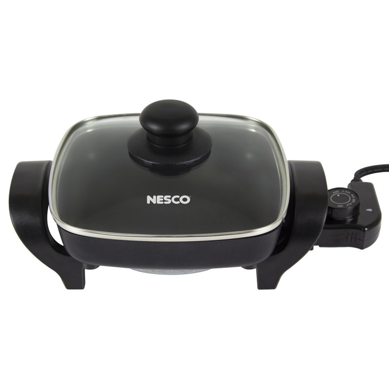 Poêle électrique 8 po avec couvercle Nesco