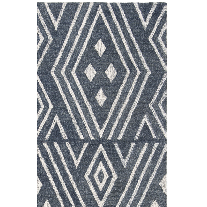 Vedika Hand Tufted Wool/Cotton Geometric Rug in Navy/Blue, Rectangle 2'6" x 4'