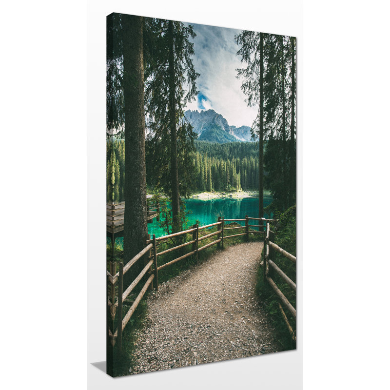 « carezza lake path », reproduction de photo sur toile tendue, H 60 po x l 36 po x P 1,5 po