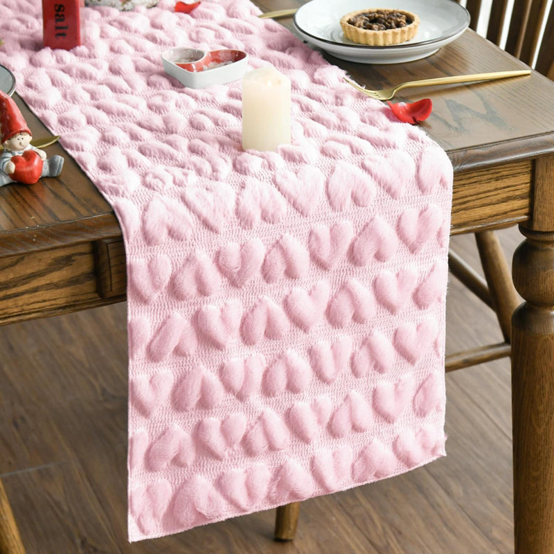 Soft Plush Faux Fur Jacquard Heart Valentine's Day Table Runner, Seasonal Kitchen Dining Table Decoration For Home Party Decor