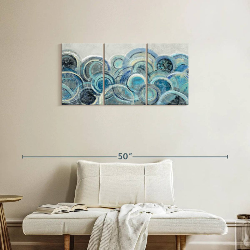 Avery Variation Blue Grey, 18" H x 38" W