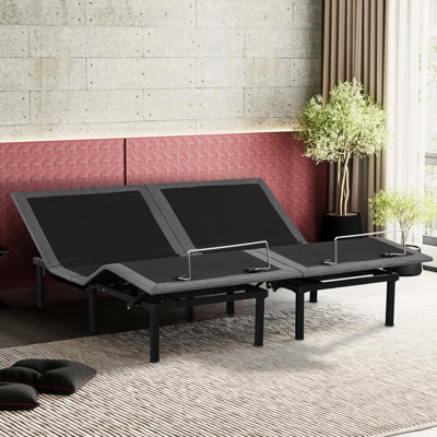 Base de lit réglable moderne très grand divisé. Télécommande câblée. Moteurs silencieux pour la tête et le pied. Dessus antidérapant. Supports de tête de lit. Capacité de poids de 750 lb. Noir Lit contemporain en métal. Contrôle.