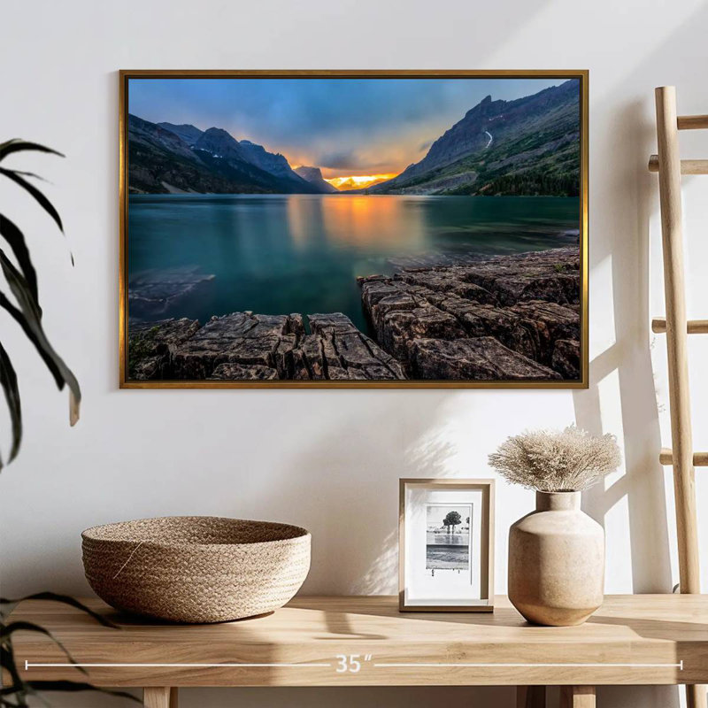 St Mary Lake Montana, Cadre flottant doré, 25 po x 17 po