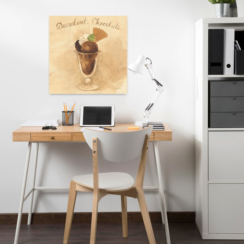 Sundae contemporain chocolat décadent avec art chocolat brun, H 18 po x l 18 po