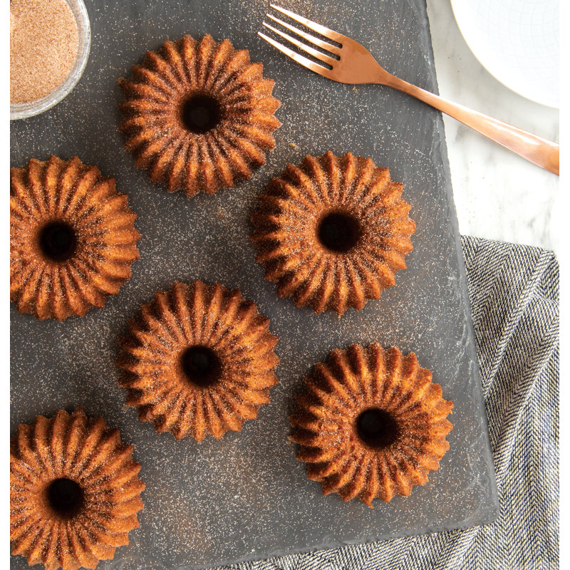 Nordic Ware Brilliance Bundtlette Pan