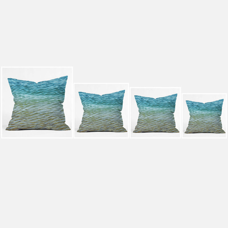 Coussin intérieur / extérieur Shannon Clark Sea, 20 po x 20 po