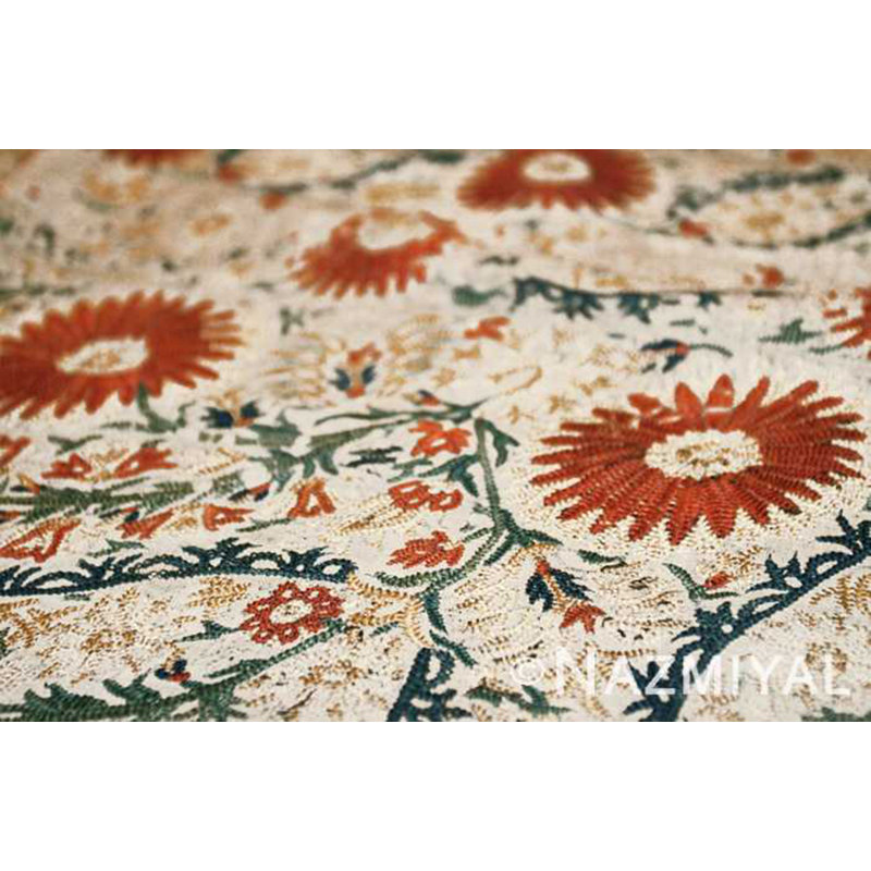 Rare collection de textiles grecs brodés du 17ème siècle antique