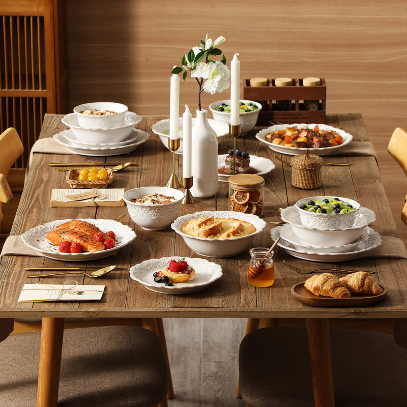 32 Piece Stoneware Dinnerware Set - Service for 8, White
