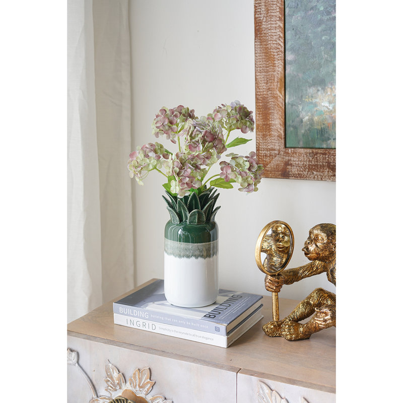 Vase au design contemporain