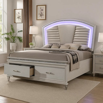 Grand lit Sam avec lumières DEL, rangement, similicuir capitonné blanc
