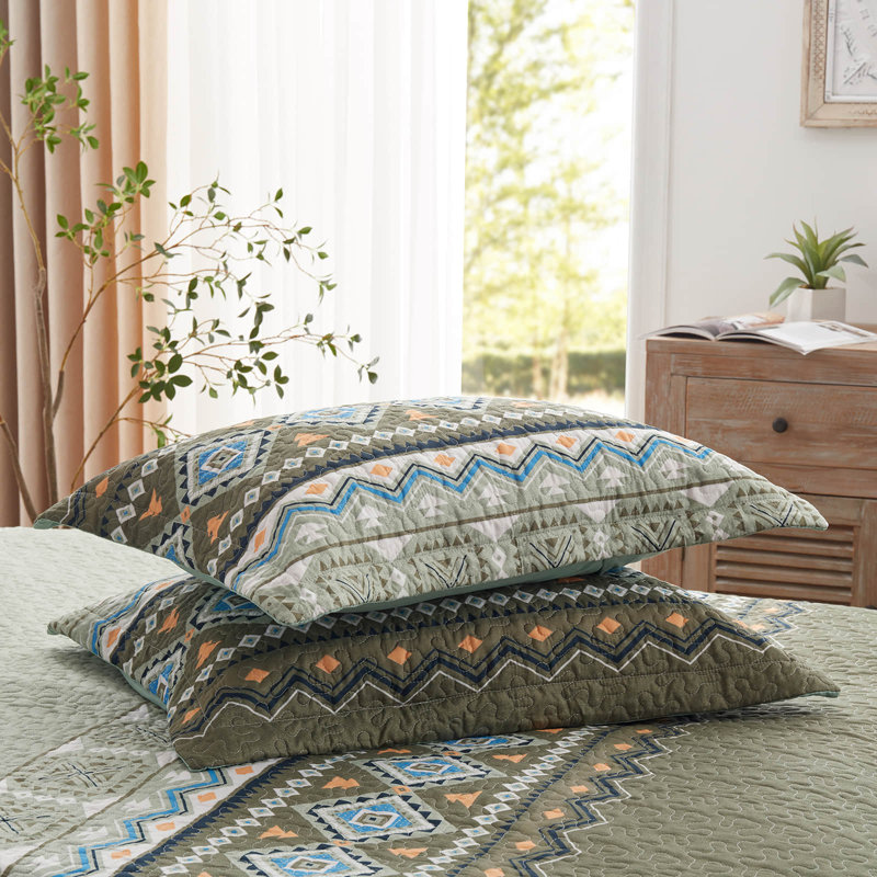 3-Piece Queen Size Quilt Set - Lightweight Microfiber Bedspread & 2 Pillow Shams, Olive Green Aztec Boho Pattern, Oversized 90x98 Inches, All-Season Bed Cover