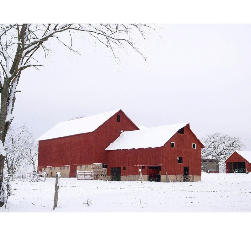 «Lark Manor ™», art graphique sur toile tendue par Gerry Wilson: Red Winter Barn, H 36 po x l 47 po