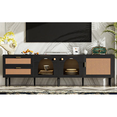 Élégant meuble télé en rotin avec rangement spacieux et design moderne, parfait pour n'importe quel salon ou chambre à coucher.