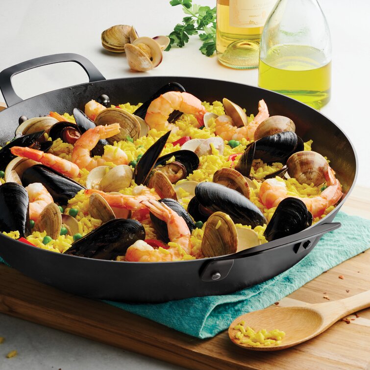 Paella Pan, 15-Inch - Nordic Ware