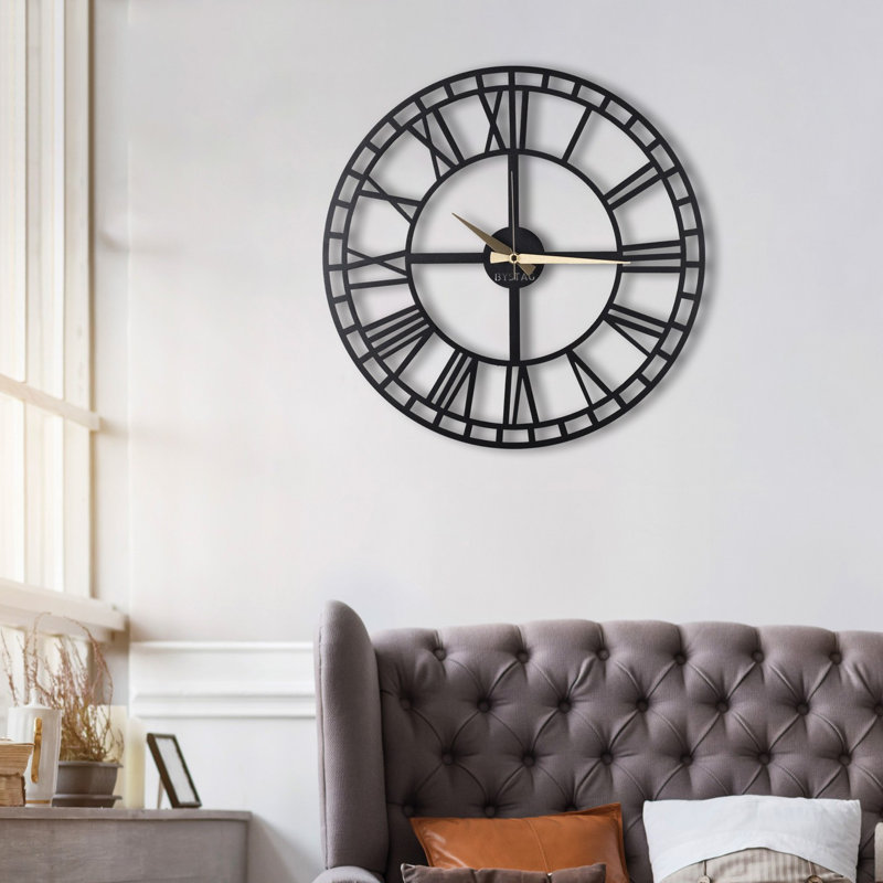 Horloge murale élégante en métal, 19,7 po x 19,7 po, noir | Fabrication 100% métal, épaisseur: 0,08 pouce | Mécanisme silencieux, facile à suspendre | Parfait pour la décoration intérieure et les espaces de bureau, fonctionne à piles (1 AA, non incluse)