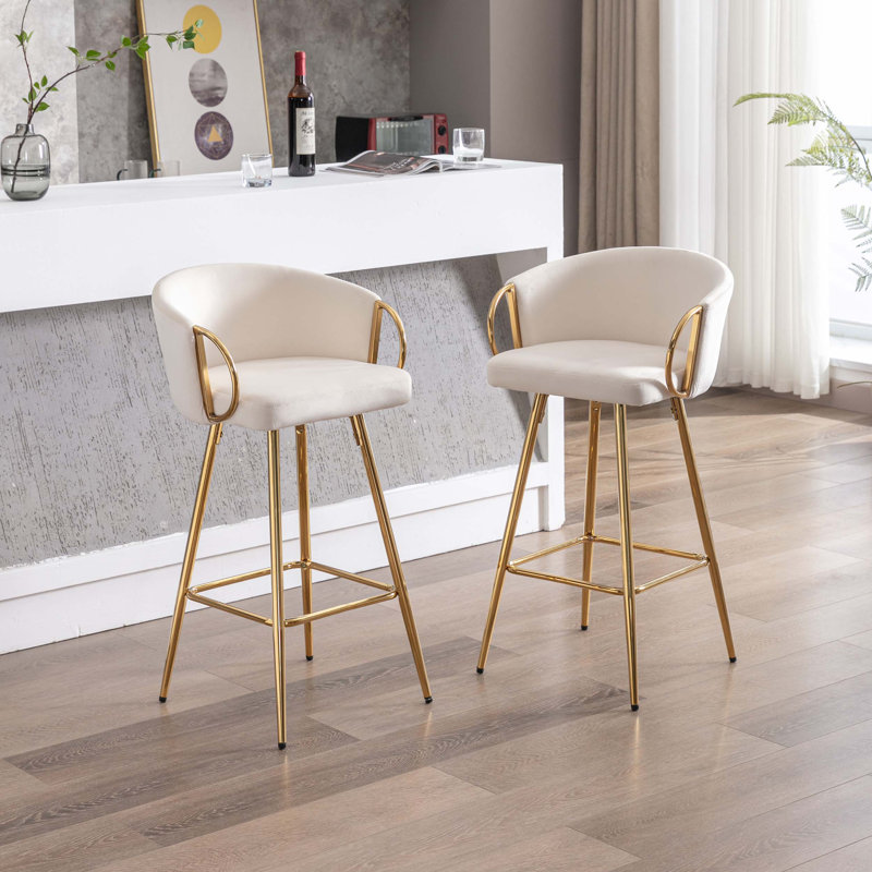 Tabourets Dardar, avec repose-pieds chromé et base / tabouret simple à pieds dorés, Blanc, crème