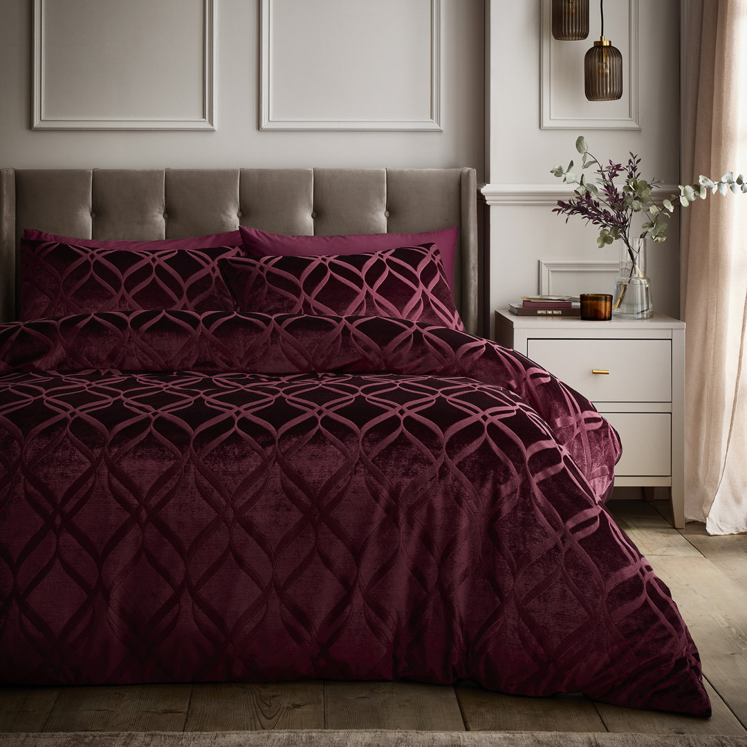 Soiree Belfort Duvet Cover Set Berry