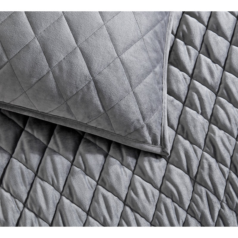 Diamond Velvet 3 Piece Quilt Set, Queen Quilt + 2 Standard Shams, Charcoal Grey