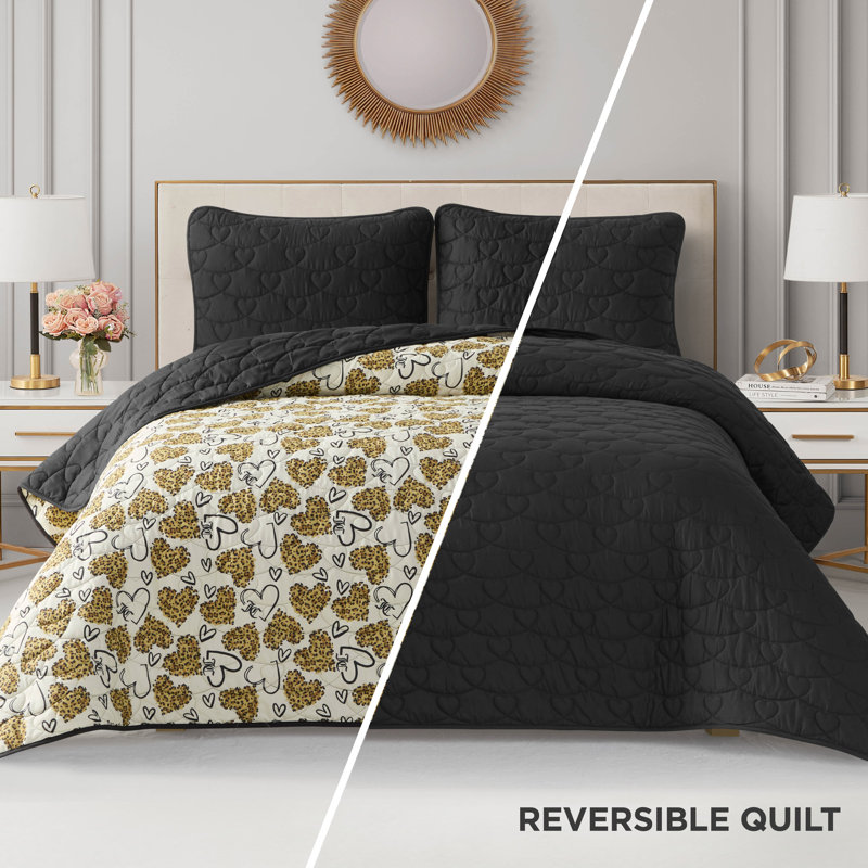 Juicy Couture Cheetah Doodle Hearts Quilt Set, King