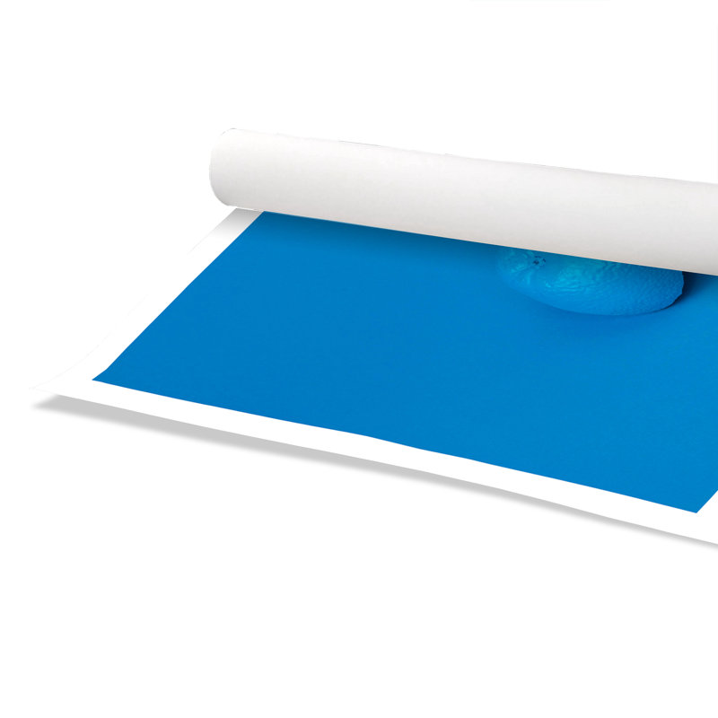 Pop orange en bleu par Davisuko, Pas de tapis, Papier noir avec cadre fin, H 13 po x l 15 po x P 0,75 po