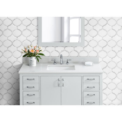 Dessus de meuble-lavabo d'ingénierie blanc neige 43 po avec lavabo et dosseret