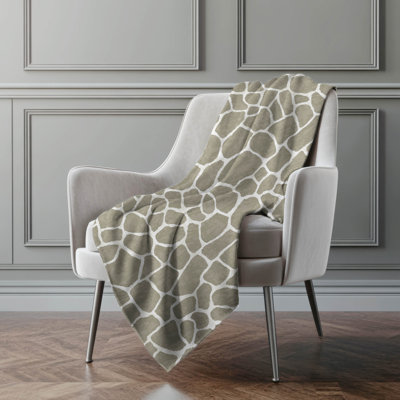 Addison Machine Washable Sherpa Giraffe Throw Blanket